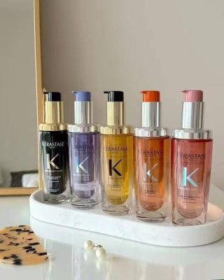 💹35✍️专柜版本/金色,黑色
💹45✍️专柜版本/其他
卡诗发油25版75ml!功效:金色山茶花,黑色海源黑钻,红色,紫色,橙色,粉色。