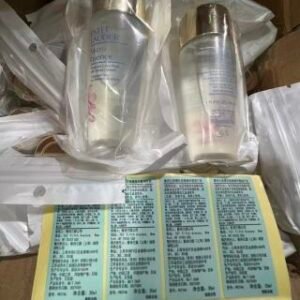 💹16✍️明通版本/小样30ml
雅诗兰黛樱花水30ml小样 件384支 配中文标 现货