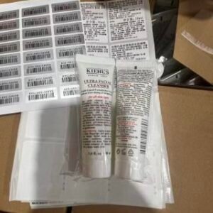 💹16✍️明通版本/小样30ml
科颜氏高保湿洁面30ml小样 件576支 配中文标 现货