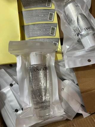 💹18✍️明通版本/小样50ml
新版兰蔻极光水50ml小样 配中文标 件288支 现货