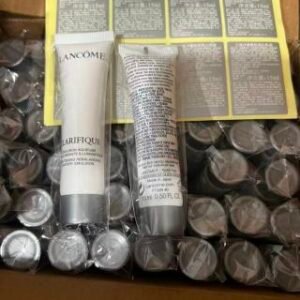 💹18✍️明通版本/小样15ml
兰蔻极光乳液15ml小样 件864支 配中文标 现货