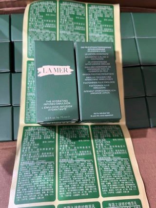 💹22✍️明通版本/小样15ml
海蓝之谜精粹乳15ml小样 件384支 配中文标 现货