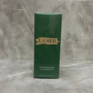 💹32✍️明通版本/中样15ml
新品海蓝之谜浓缩精华15ML小样 最新官网版本 料体过华测光谱 膏体对香带功效 盖子滴管对版 封膜底标包材细节媲美原版 认准打码:NN5 202811 可配中文标.需要下单备注!