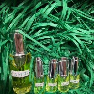 💹125✍️明通版本
海蓝 万能油一拖四/1+4礼盒，内含：万能油30ml+万能油小样5mlx4，配袋子，可配中文标。
