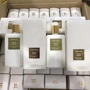 💹50✍️专柜版本
TF白麝香/暗麝心魄身体乳240ml
TF白麝香/暗麝心魄沐浴露240ml
配中文标 打12 件48