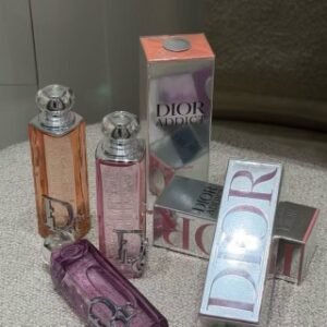 💹45✍️专柜版本/50ml
迪奥粉色魅惑女士浓香26版50ml
迪奥紫色魅惑女士浓香26版50ml
迪奥桃韵魅惑女士浓香26版50ml