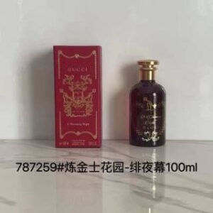 💹70✍️专柜版本
古驰
787259#炼金士花园-绯夜幕100ml
628091#炼金士花园-夜迷狸100ml
628138#炼金士花园-霓裳舞100ml
767737#炼金士花园-夏之末100ml
628114#炼金士花园-廷上羽100ml
628152#炼金花园-赤焰玫瑰100ml