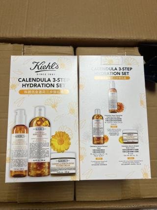 💹95✍️明通贵版
科颜氏金盏花三件套 件12套
配海南3标 海南礼袋 现货