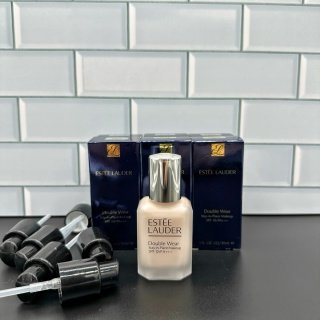 💹40✍️明通版本/新版二代
雅诗兰黛dw粉底液二代明通版30ml 1w1# 1w2# 1co# 2co# 1c1# 2wo# 独家私模 细节全对版 味道对香 市面最高版本 非流通普货 正品质量直供 支持对比 配中文标+专柜按压泵头 打12 件96