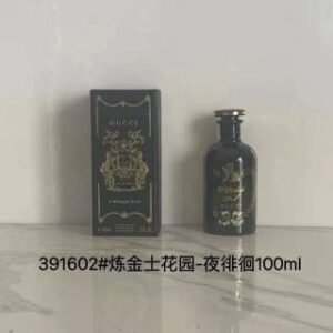 💹70✍️专柜版本
古驰
391602#炼金士花园-夜徘徊100ml
787297#炼金士花园-翡冷翠100ml
767881#炼金士花园-夏之末100ml