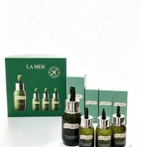 💹140✍️明通版本
海蓝之谜浓缩精华3+1套装/一拖三礼盒,内含:50ml+3*15ml。