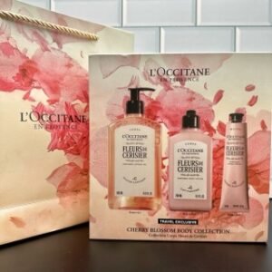 💹75✍️专柜版本
欧舒丹樱花三件套增量版 身体乳250ml 沐浴露500ml 护手霜75ml 配礼袋+中文标 打12 件24