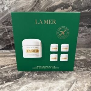 💹115✍️明通版本
海蓝之谜经典面霜一拖四60ml+4*7ml 
明通版本！正品专柜品质！平台代购直出无压力，【箱规】件24套 ，配中文标！