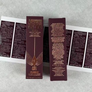 💹42✍️专柜版本
CT哑光定妆喷雾黑瓶100ml
🔜 一比一质量❗CT哑光定妆喷雾100ml
打12/件96支 配中文标 现货供应🔥